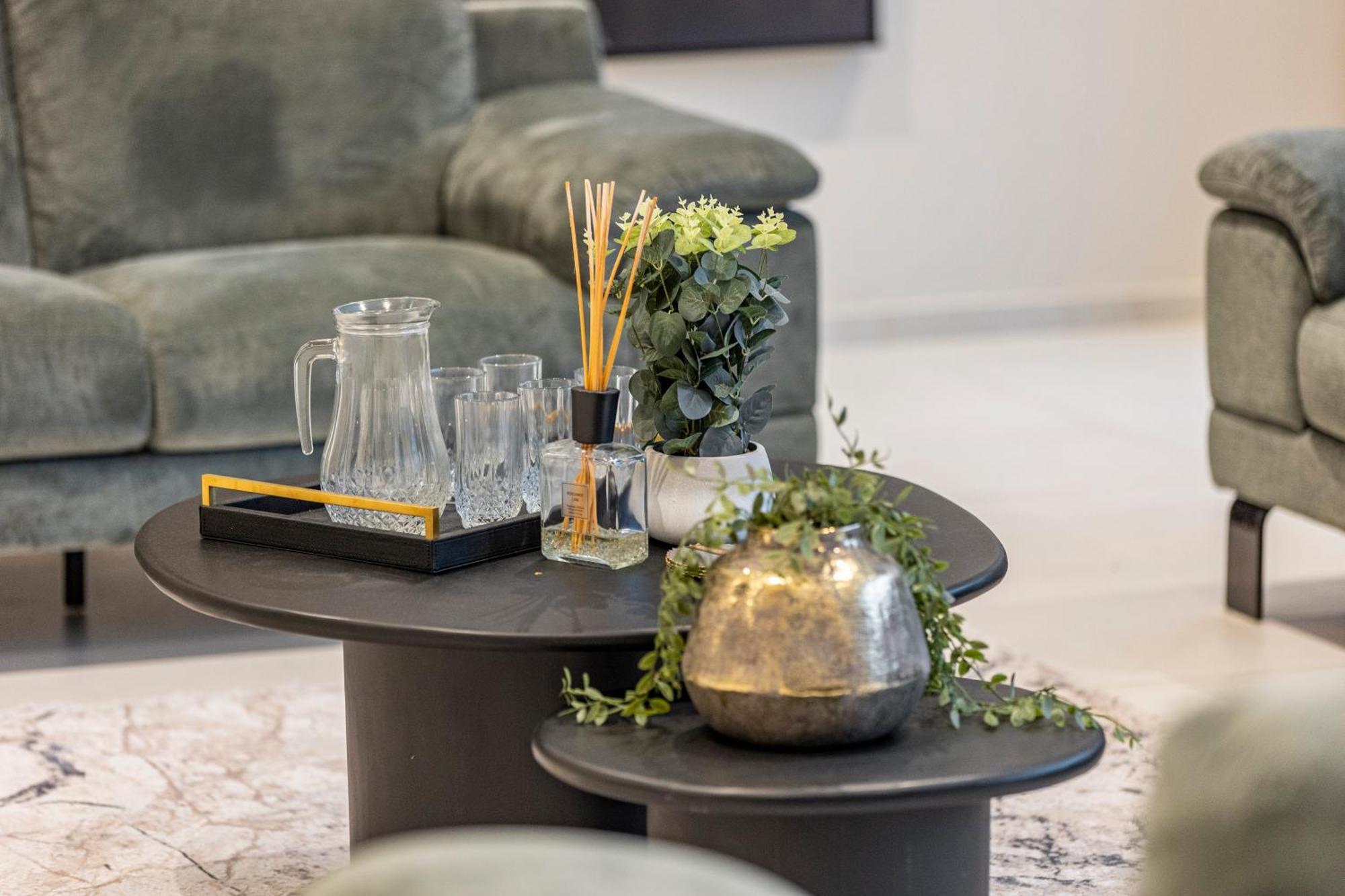 Joy Lane Mansion, Luxe Stay, Poolside Fun & Comfort Holiday home