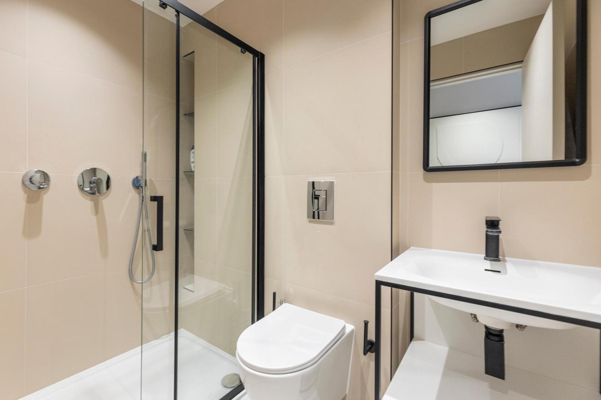 Holiday home Joy Lane Mansion, Luxe Stay, Poolside Fun & Comfort Whitstable
