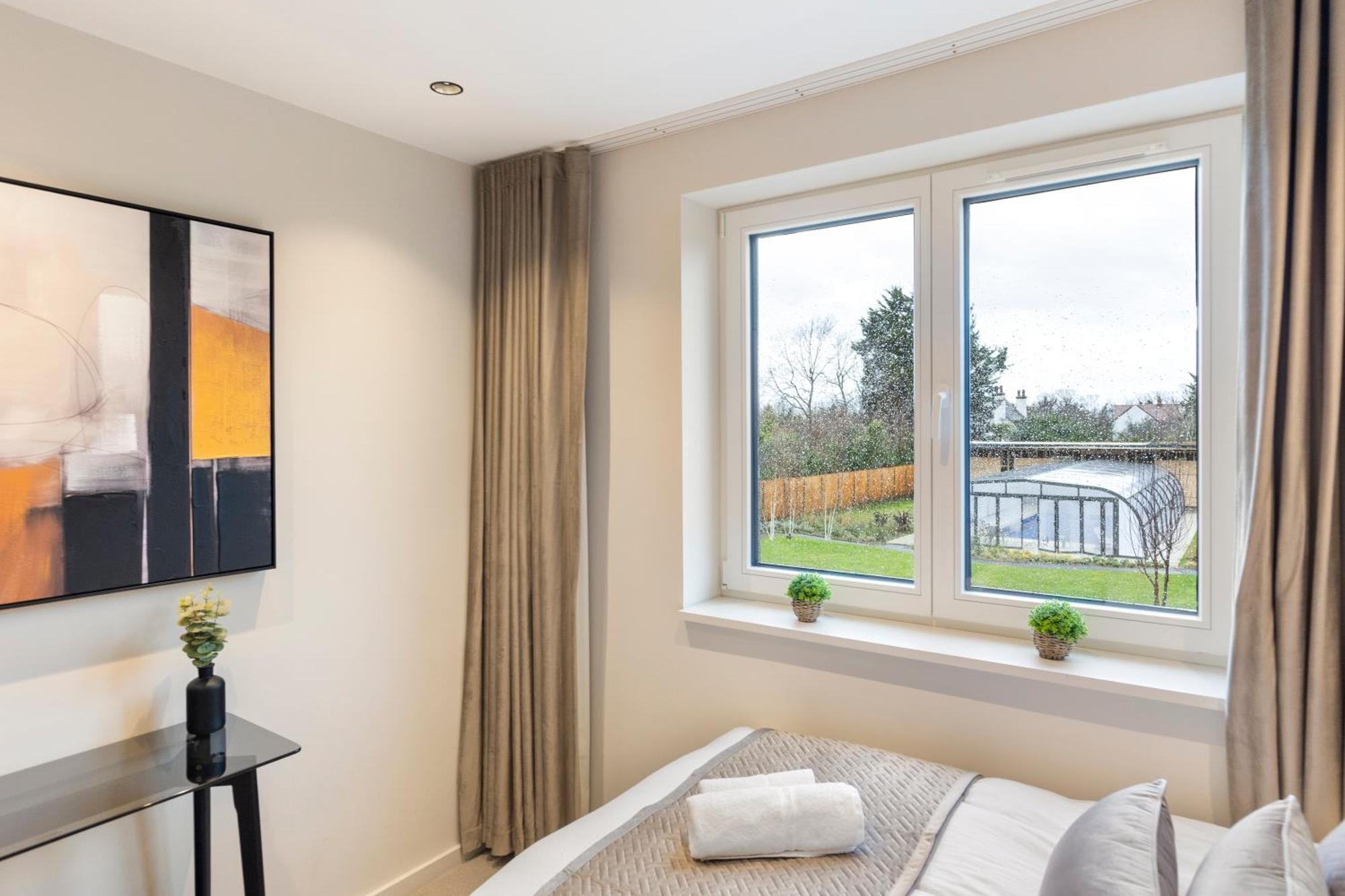 Holiday home Joy Lane Mansion, Luxe Stay, Poolside Fun & Comfort Whitstable