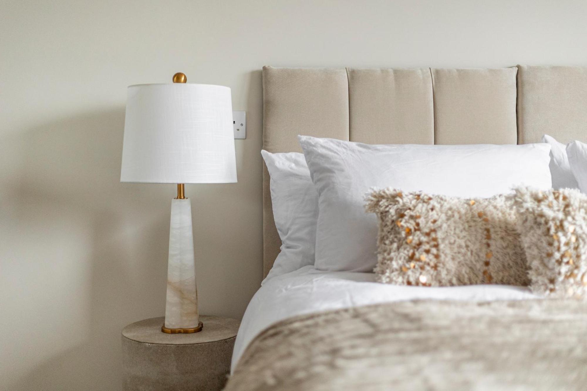 Joy Lane Mansion, Luxe Stay, Poolside Fun & Comfort Whitstable